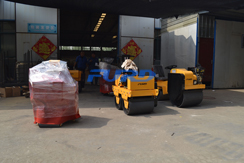 福瑞得機(jī)械手扶雙輪壓路機(jī)，手扶單輪壓路機(jī)，座駕壓路機(jī)及時(shí)包裝發(fā)貨